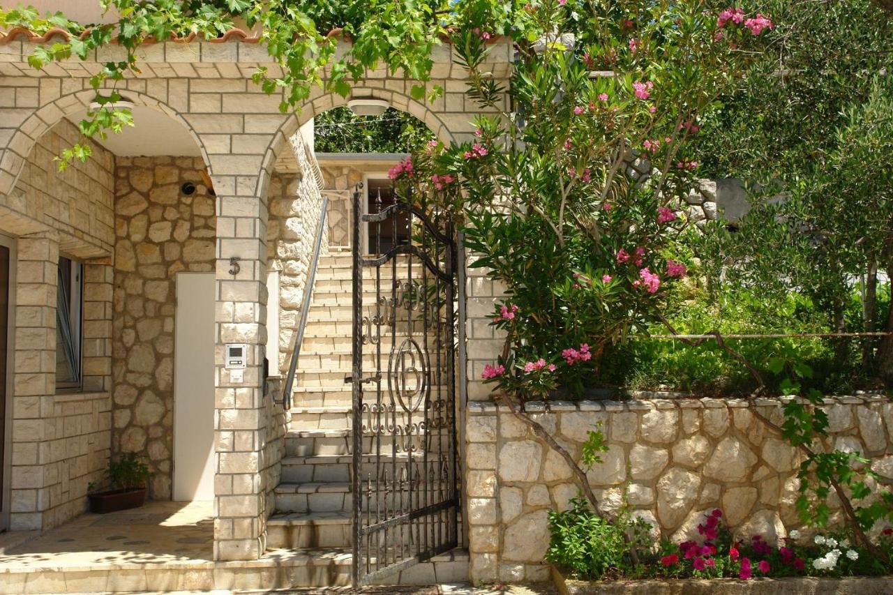 דראמליי Apartments Matilda מראה חיצוני תמונה